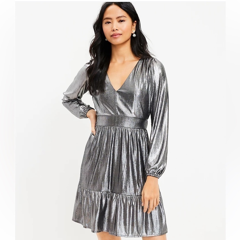 Loft Womens 8 Silver Metallic Shimmer Ruffled V Neck Dress New